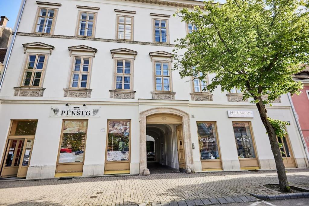 Varfal Apartman Sopron Kültér fotó